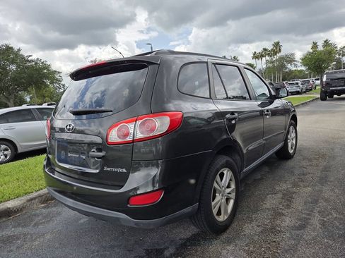 Used 2010 Hyundai Santa Fe SE FWD image 3