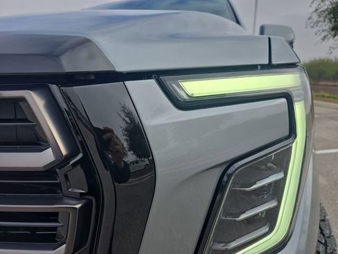 Used 2025 GMC Yukon XL AT4 Ultimate image 33