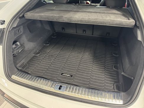 Used 2020 Lamborghini Urus image 8