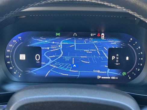 Certified 2025 Volvo XC40 B5 Plus image 30