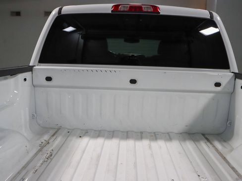 Used 2018 Chevrolet Silverado 1500 LT w/ All Star Edition image 30