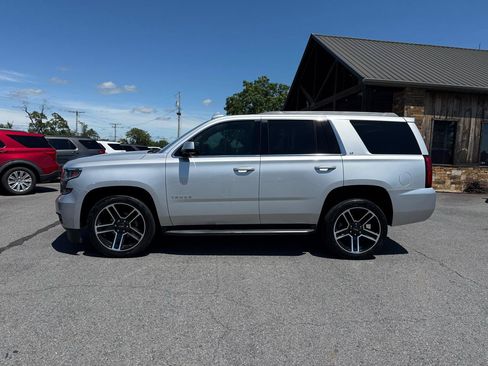Used 2017 Chevrolet Tahoe LT RWD image 3