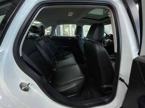 Used 2019 Volkswagen Jetta SE FWD image 24