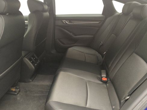 Used 2021 Honda Accord Sport image 18