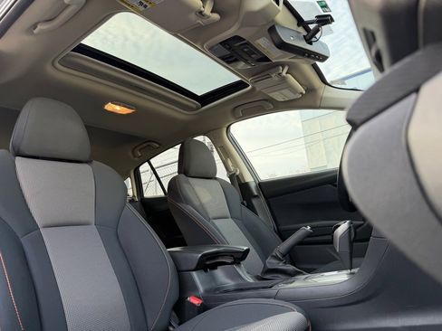 Used 2023 Subaru Crosstrek 2.0i Premium image 11