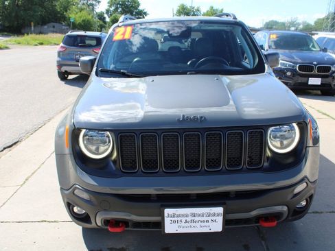 Used 2021 Jeep Renegade Trailhawk w/ Sun & Sound Group AWD/4WD image 3