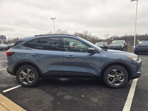 New 2026 Ford Escape ST-Line w/ Tech Pack #1 AWD/4WD image 4
