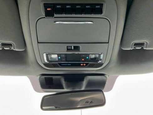 Used 2024 Ford F250 Lariat w/ Lariat Ultimate Package AWD/4WD image 34