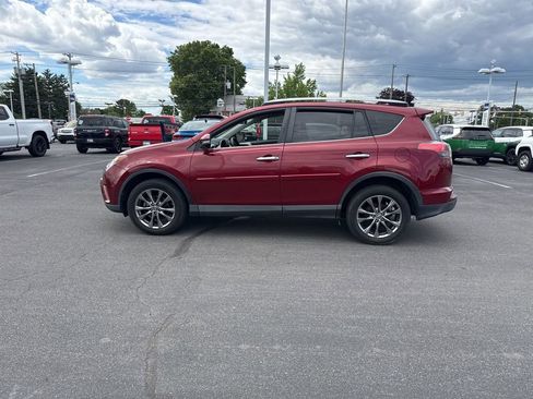 Used 2018 Toyota RAV4 Limited w/ Advanced Technology Package AWD/4WD image 2