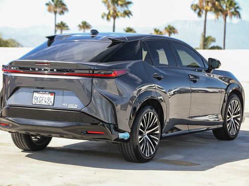 Used 2023 Lexus RZ 450e Premium w/ Technology Package AWD/4WD image 7