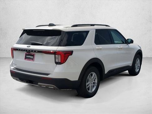 New 2026 Ford Explorer Active w/ Active Comfort Package RWD image 2