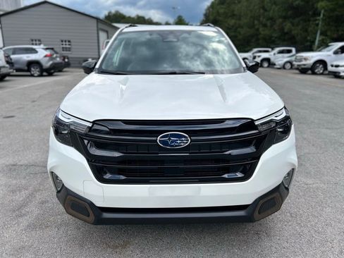 Used 2025 Subaru Forester Sport AWD/4WD image 2