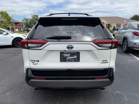 Used 2021 Toyota RAV4 XSE AWD/4WD image 6