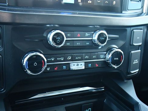 New 2026 Ford F250 Lariat w/ Lariat Premium Package image 28