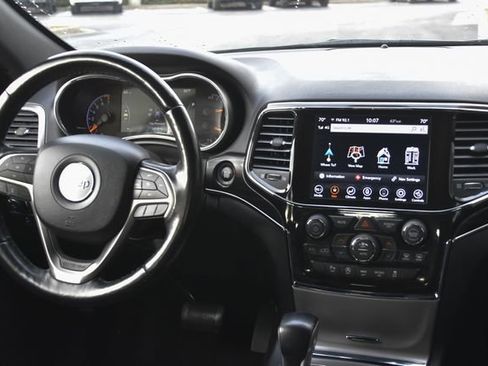 Used 2021 Jeep Grand Cherokee Limited AWD/4WD image 2