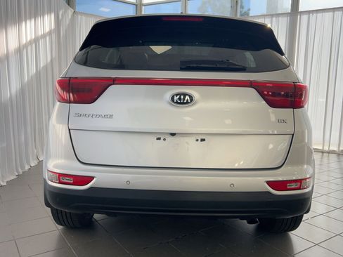 Used 2017 Kia Sportage EX w/ EX Technology Package image 10