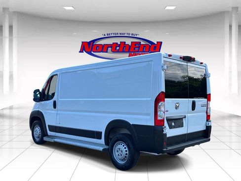 Used 2025 RAM ProMaster 2500 w/ U-Haul Equipment Group FWD image 5