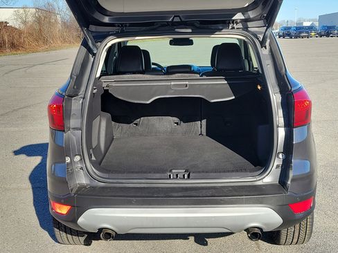 Used 2019 Ford Escape Titanium AWD/4WD image 17