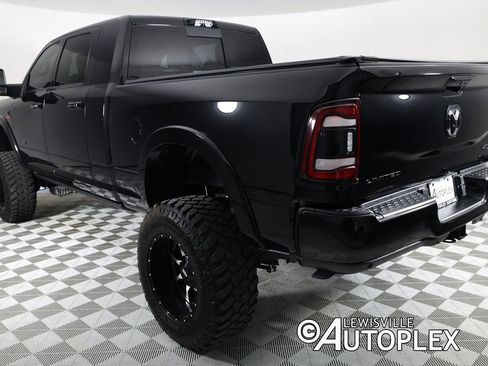 Used 2024 RAM 2500 Limited image 10