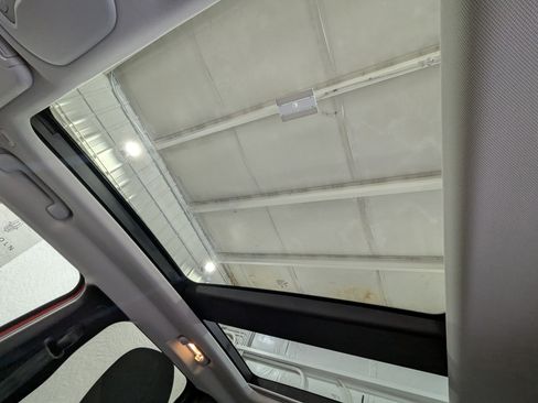 Used 2023 Jeep Renegade Altitude w/ Sun/Sound Group image 20