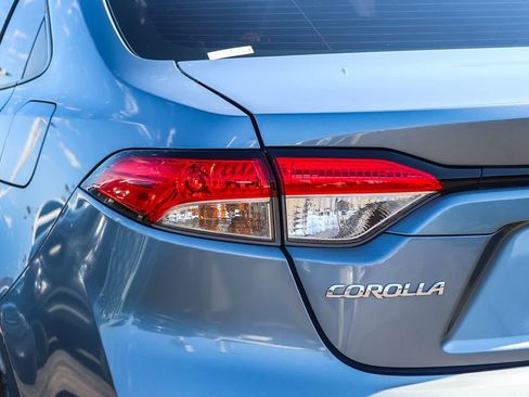 Used 2022 Toyota Corolla LE FWD image 7