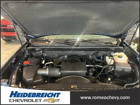 Used 2023 Chevrolet Silverado 2500 LTZ w/ LTZ Convenience Package AWD/4WD image 9