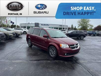 Used 2017 Dodge Grand Caravan SXT w/ Driver Convenience Group