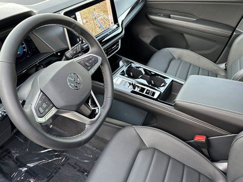 New 2026 Volkswagen Atlas Cross Sport SEL image 9