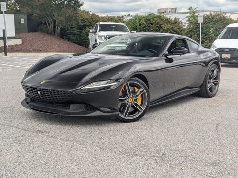 Used 2021 Ferrari Roma RWD image 1