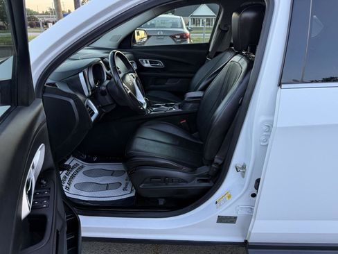 Used 2017 Chevrolet Equinox LT FWD image 8