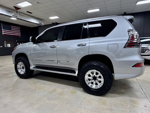 Used 2014 Lexus GX 460 w/ Premium Package image 8