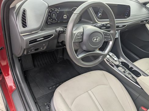 Certified 2023 Hyundai Sonata SEL w/ Convenience Package image 17