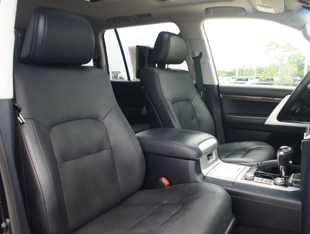Used 2019 Toyota Land Cruiser AWD/4WD image 25