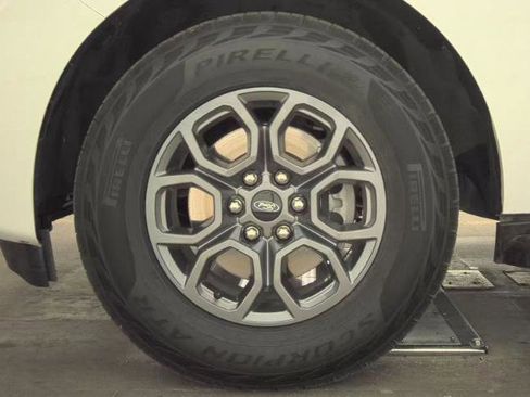 Certified 2025 Ford Expedition Active AWD/4WD image 14