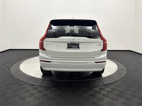 Certified 2023 Volvo XC90 B6 Ultimate w/ Protection Package Premier image 6