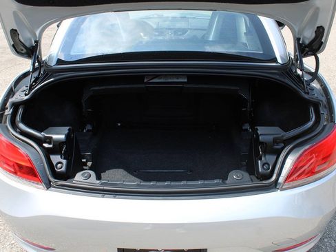 Used 2011 BMW Z4 sDrive35i RWD image 25