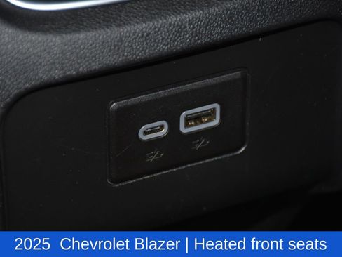 Used 2025 Chevrolet Blazer LT image 24