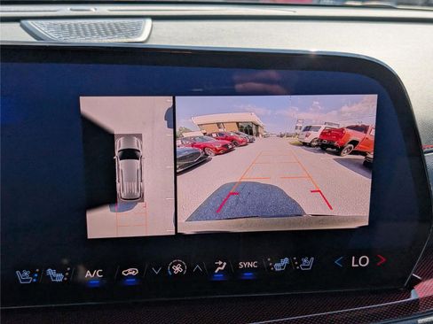 Used 2024 Chevrolet Traverse RS w/ LPO, Floor Liner Package image 33