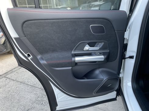 Certified 2025 Mercedes-Benz GLA 250 4MATIC image 37