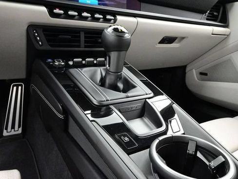 Certified 2026 Porsche 911 GT3 RWD image 11