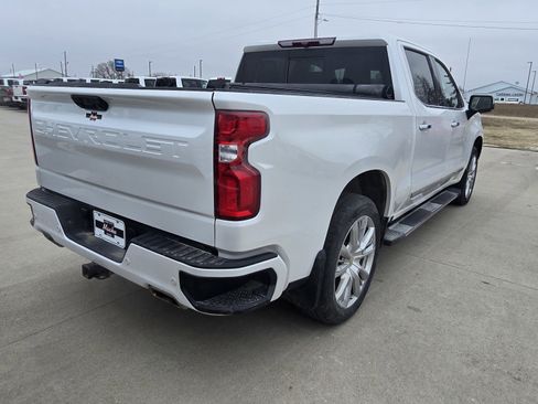 Used 2022 Chevrolet Silverado 1500 High Country w/ High Country Premium Package image 6