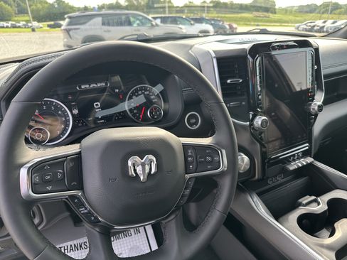 Used 2026 RAM 1500 Laramie AWD/4WD image 12