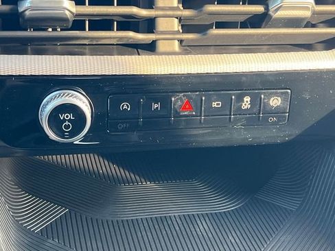 New 2026 Ford Explorer Active w/ Active Comfort Package image 20