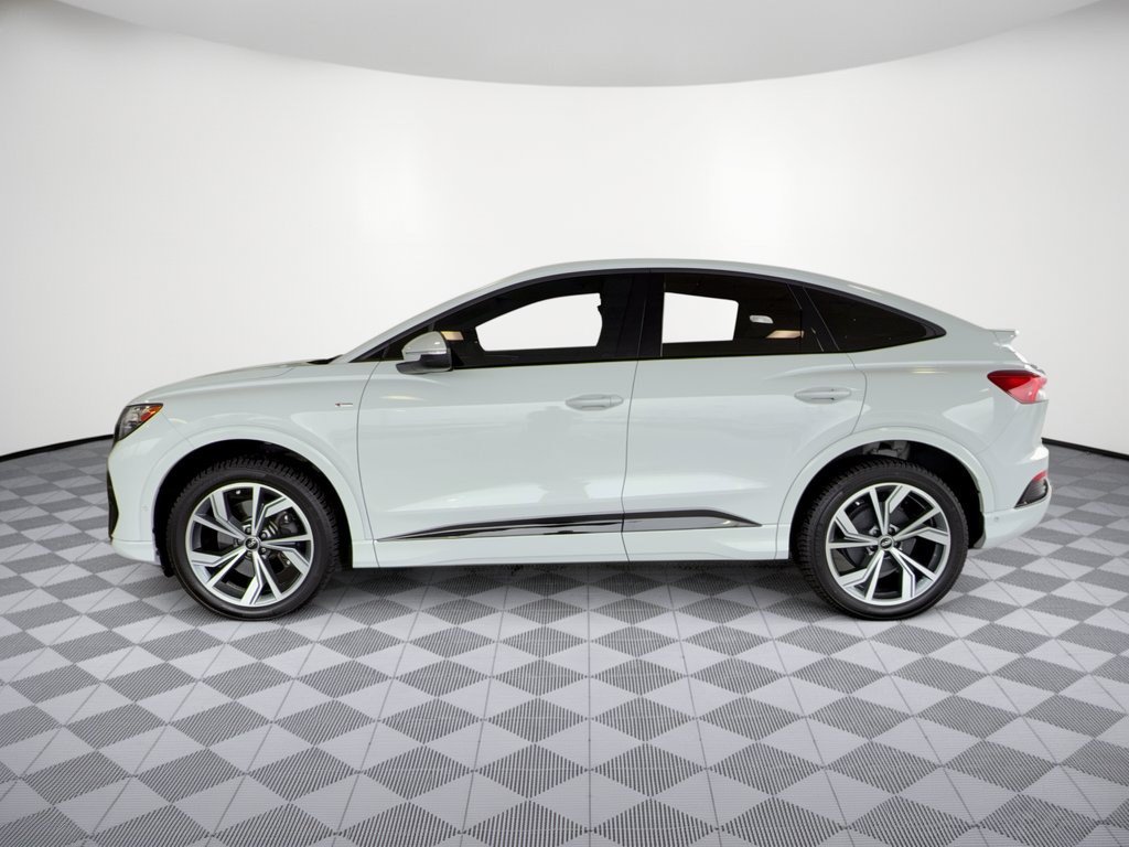 Used 2023 Audi Q4 e-tron Premium Plus w/ Premium Plus AWD/4WD image 2