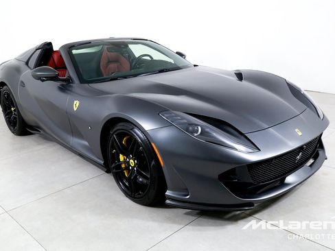 Used 2021 Ferrari 812 GTS RWD image 4
