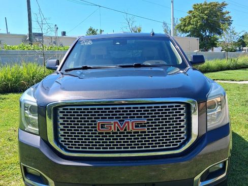 Used 2016 GMC Yukon XL Denali RWD image 3