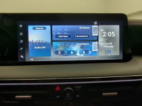 Used 2025 Nissan Kicks SR image 14