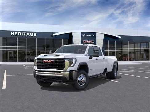 New 2026 GMC Sierra 3500 Pro image 8