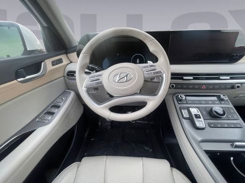 Used 2024 Hyundai Palisade Limited image 13