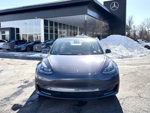 Used 2021 Tesla Model 3 Standard Range Plus image 2